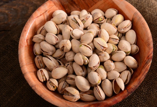 Pistachios, type: /jumbo (kale ghoochi)