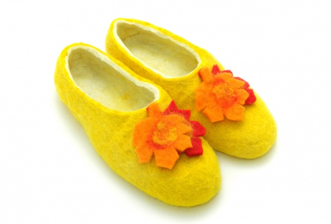 Мягкие домашние тапочки «Листочки»