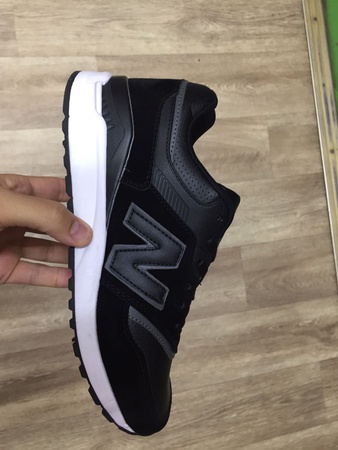 мужская и женская обувь