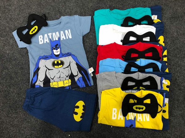 T-shirt ve şort seti