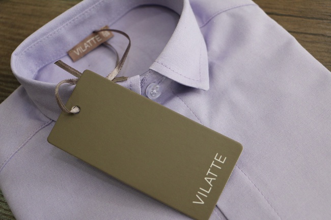 Erkekler ve çocuklar için gömlekler.