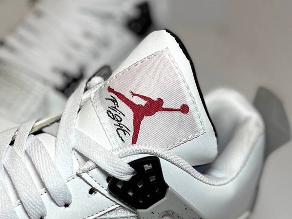 Найк Джордан ретро 4