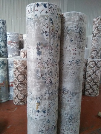 Kaymaz tabanlı jel halı