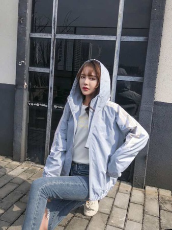 женская ветровка