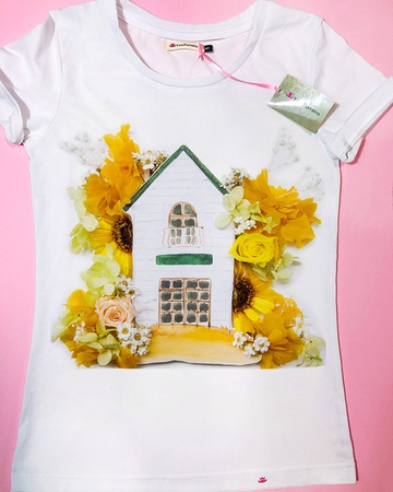 Дизайнерская футболка от Yana Pletneva