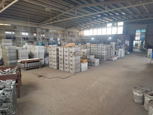 Custom Iron Sand Casting for Agricultural Machinery, Construction Machinery, Industrial Equipment, Automotive and Motorbike Parts