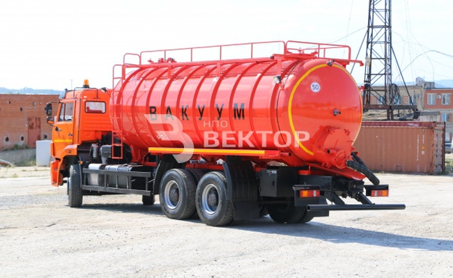 AKN-20 KAMAZ-6520