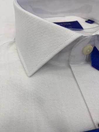 Erkeklerin gömlekleri