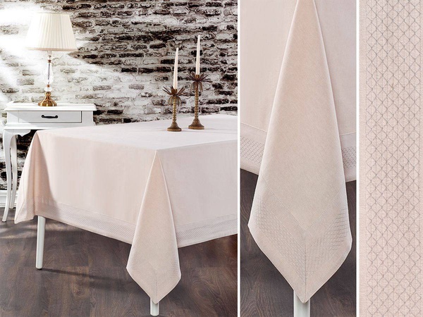 Постельное белье, полотенца, скатерти, наматрасники, чехлы на диваны и стулья, коврики для ванных комнат.