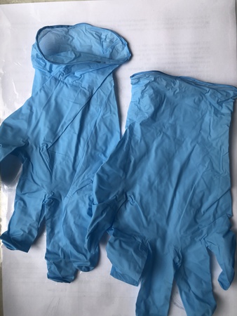 .Nitrile gloves