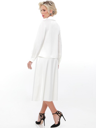 Офисный летний костюм с юбкой