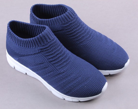 Спортивная обувь