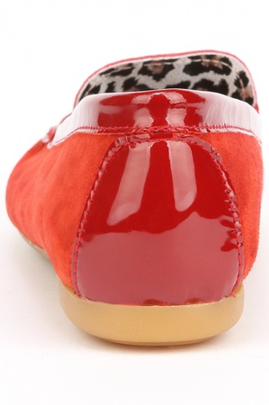 حذاء قيادة من جلد الغزال الأحمر FM136