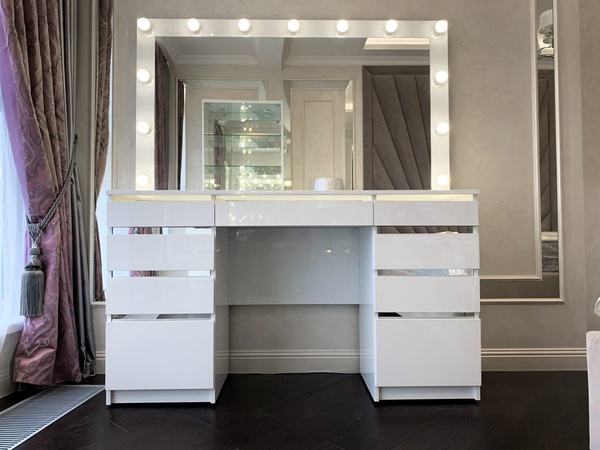 Корпусная мебель, пуфы, банкете