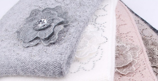 Yapay elmaslı kadın kış şapkası