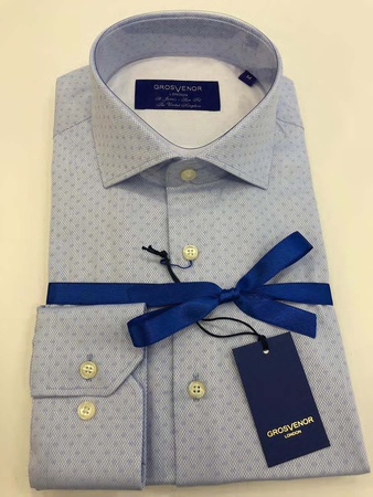 Erkeklerin gömlekleri