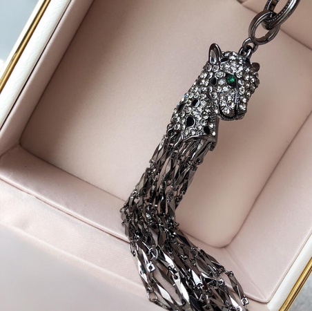 Колье с кулонами