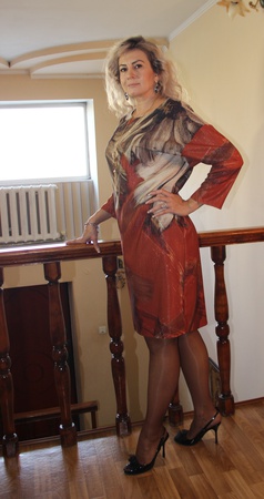 платье женское модель П002 размеры 48-54 полиэстр