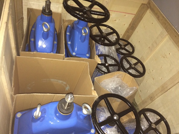 Kapatma ve kontrol vanaları.