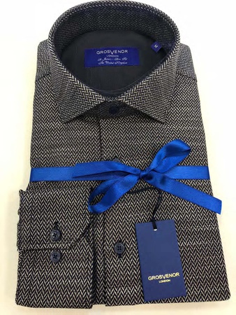 Erkeklerin gömlekleri