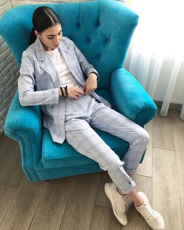 Модная женская одежда, платья, кофты и др. Объем заказа от 1 штуки.