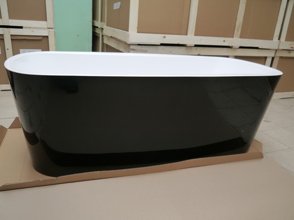 Acrylic bathtubs and shower enclosures