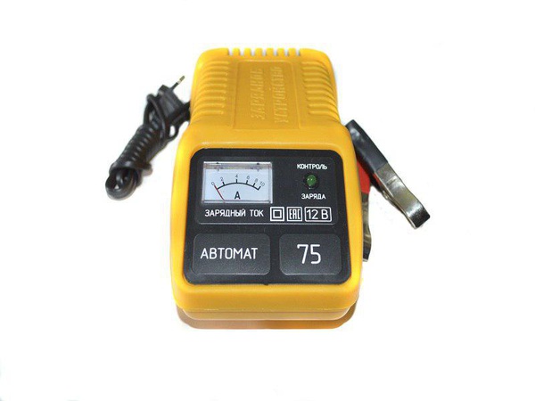 Устройство предназначено для зарядки свинцово-кислотных аккумуляторных батарей емкостью от 40 до 75 А/ч.
