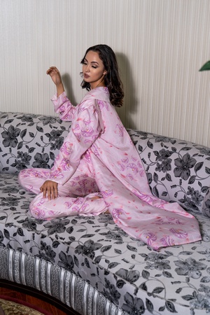Chic 100% silk pajamas