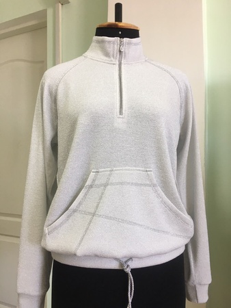 Женский спортивный костюм