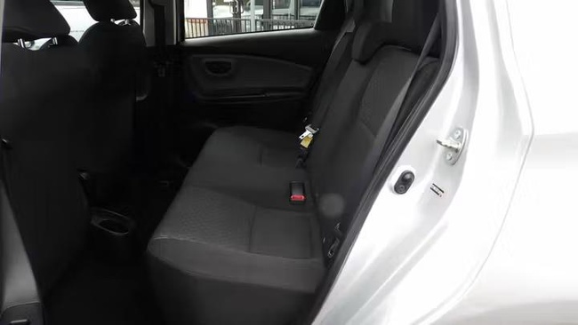 2017 Toyota Yaris LE Car