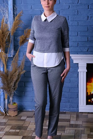 Костюм женский серый - кофта с брюками