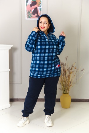 Женские спортивные костюмы