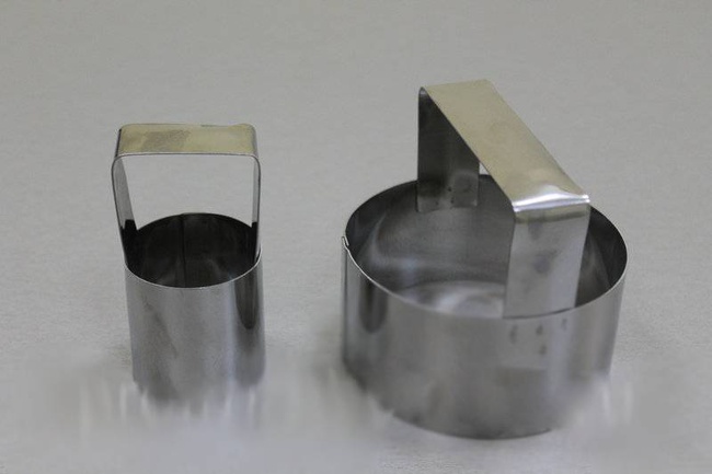 Высечка КОЛЬЦО гладкое, с ручкой 70 мм нерж. сталь