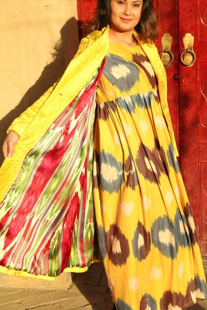 Модное желтое ручной работы пальто