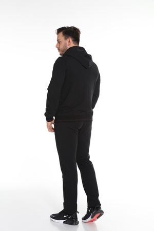 МУЖСКОЙ СПОРТИВНЫЙ КОСТЮМ