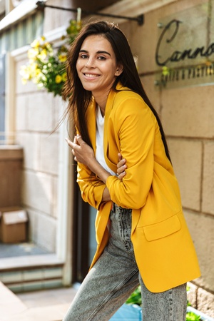 Kısa kollu kadın blazer