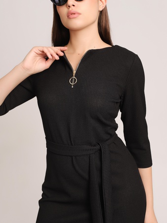 Трикотажное стильное платье с разрезом. Размерный ряд 42-48.