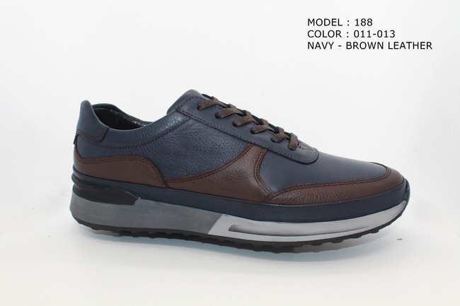 КРОССОВКИ И БОТИНКИ