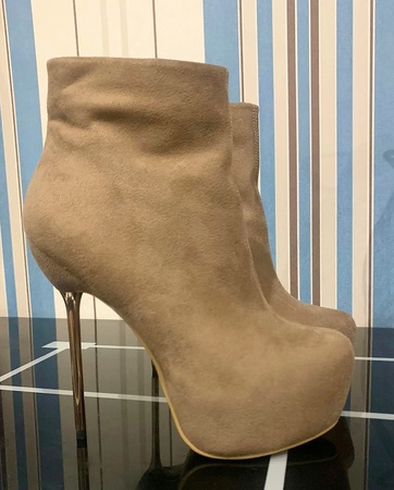 Женская обувь