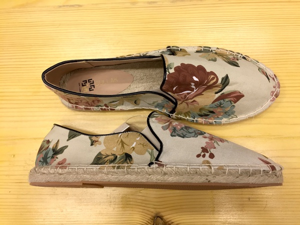 Women stylish spadriles