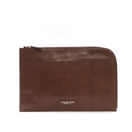 Коллекции мужских сумок бренда The Bridge