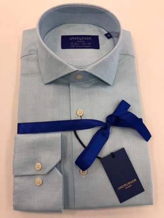 Erkeklerin gömlekleri