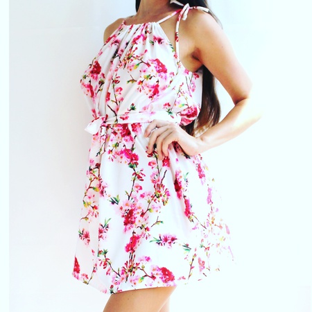 Omuz askılı kısa elbise