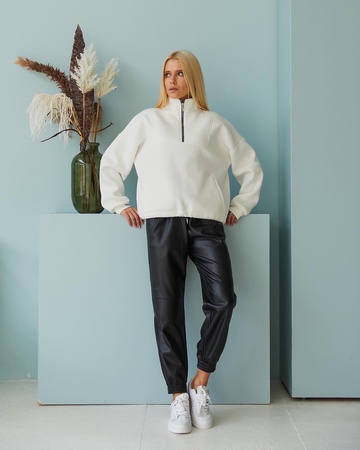 Утеплённое худи и джоггеры из экоккожи