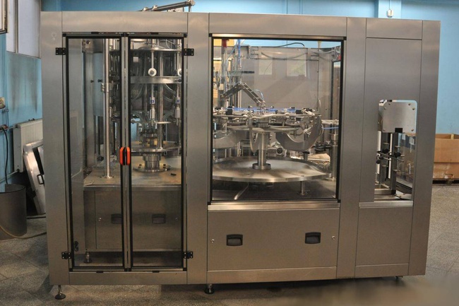 Линии розлива напитков в ПЭТ и стекло:вода, сок