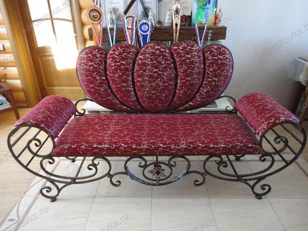 ДИВАН КОВАНЫЙ №4