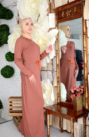 Платье с замком