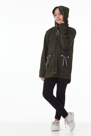 KAPÜŞONLU KIZ HIRKA