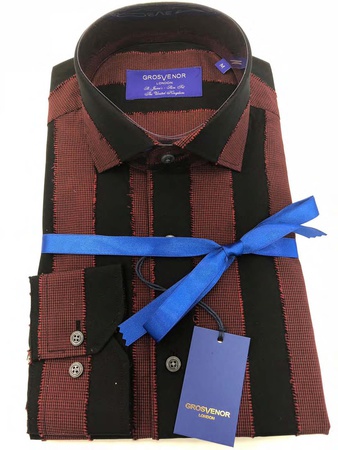 Erkeklerin gömlekleri