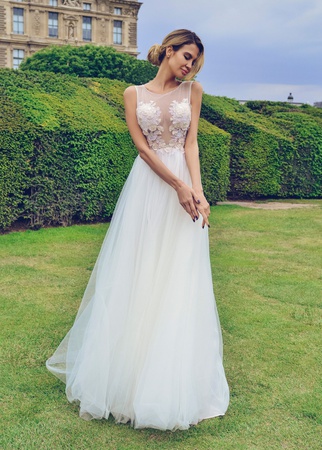 Viyola<br> Büyük çiçekli uzun gelinlik Anna RosyBrown